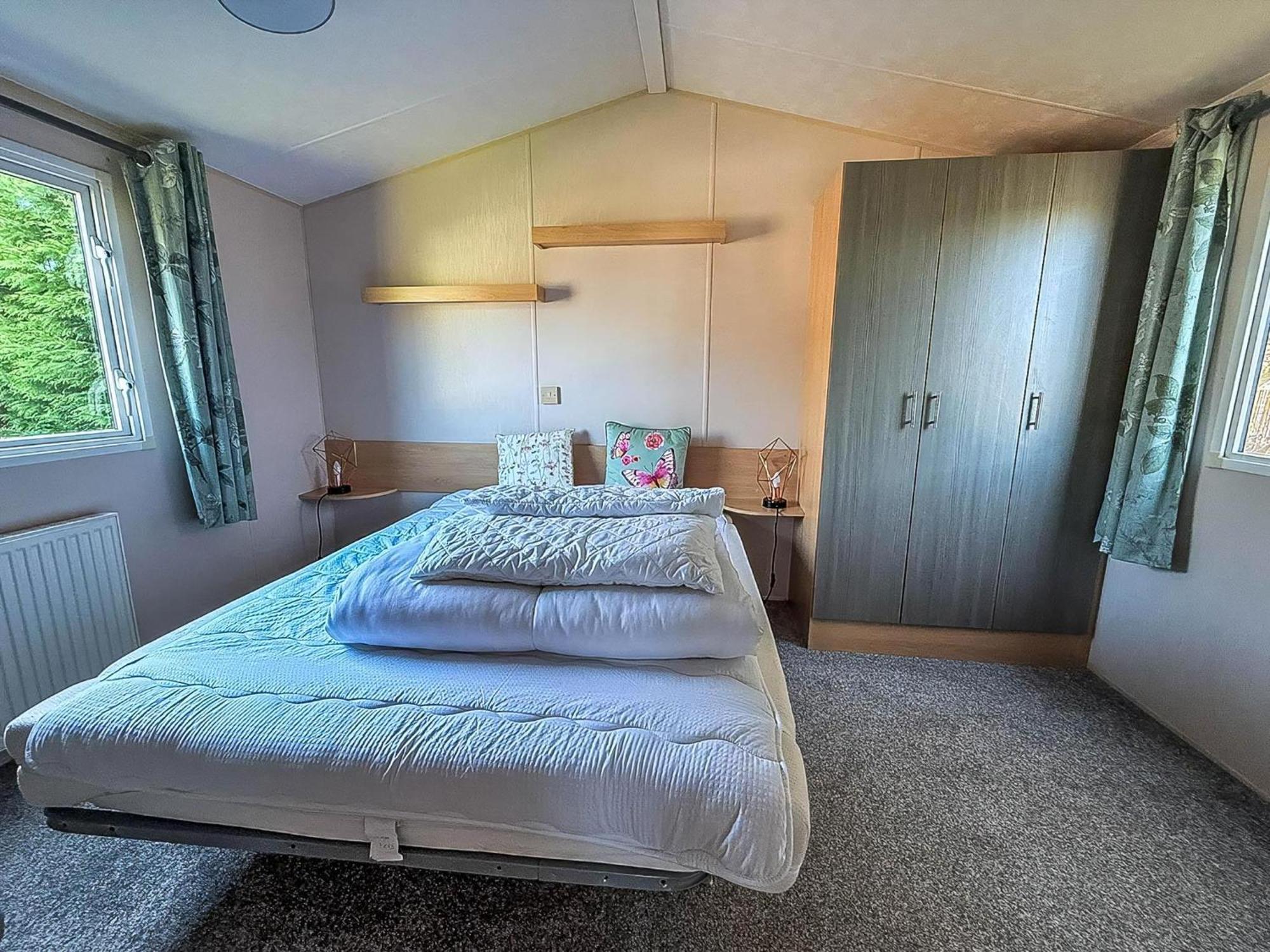 Great 6 Berth Caravan With Decking At Manor Park In Hunstanton Ref 23017B מראה חיצוני תמונה